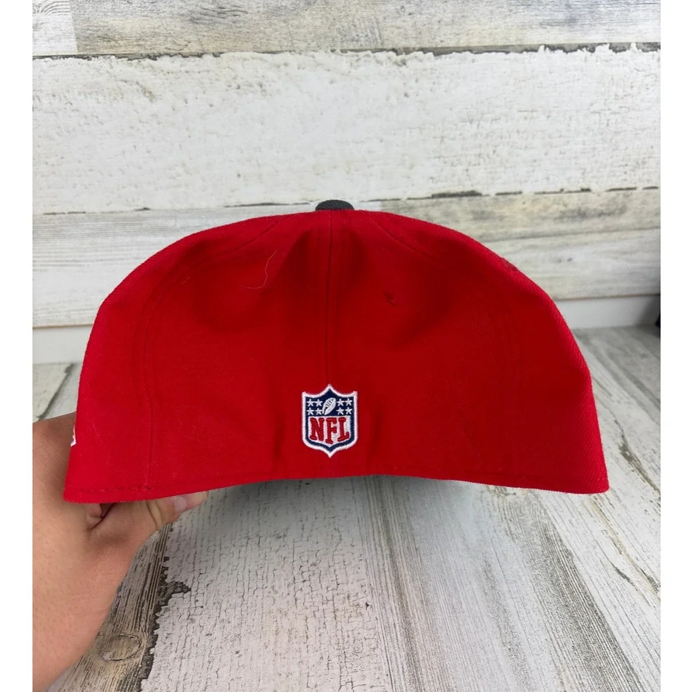 New Era 59Fifty Tampa Bay Buccaneers 7 1/8 Red Fitted NFL Football Hat NEW